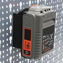 Laden Sie das Bild in den Galerie-Viewer, Akkuhalter Kompatibel mit BLACK+DECKER 18V für Küpper Lochwand Akku Wandhalter
