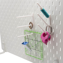 Laden Sie das Bild in den Galerie-Viewer, Halter für IKEA SKADIS Lochplatte Nähgarnhalter Lochwand Haken Halterung Weiß

